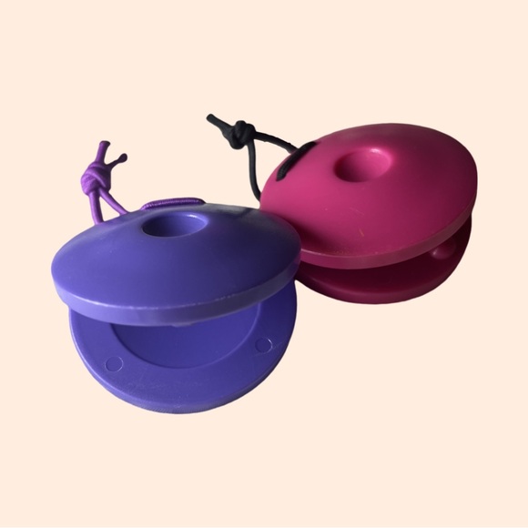 Plastic Castanets Music Clackers - Picture 1 of 1